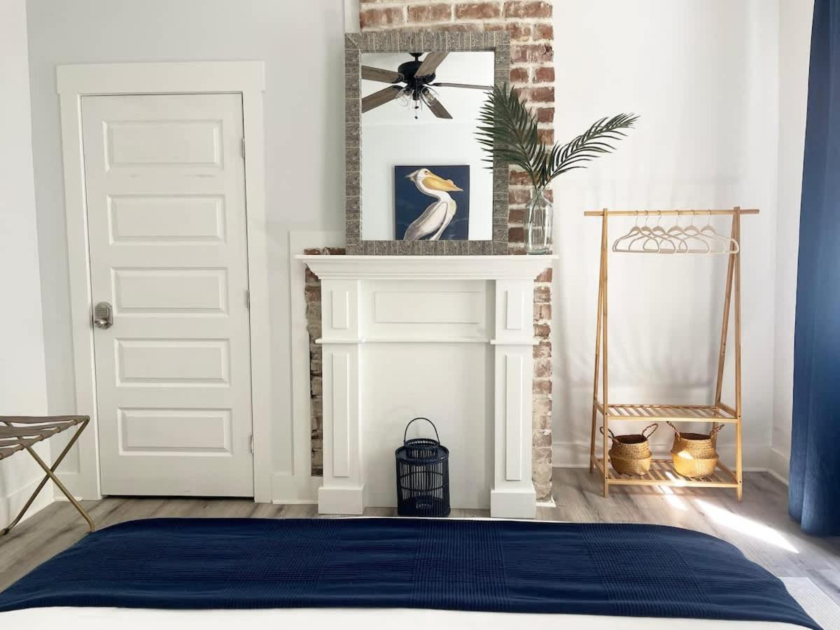 Elegant Duplex Steps To Forsyth! Savannah